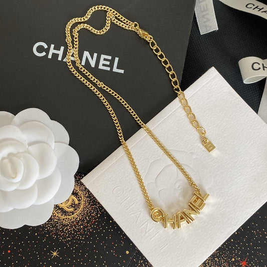 Collier avec pendentif lettre doré Fashion