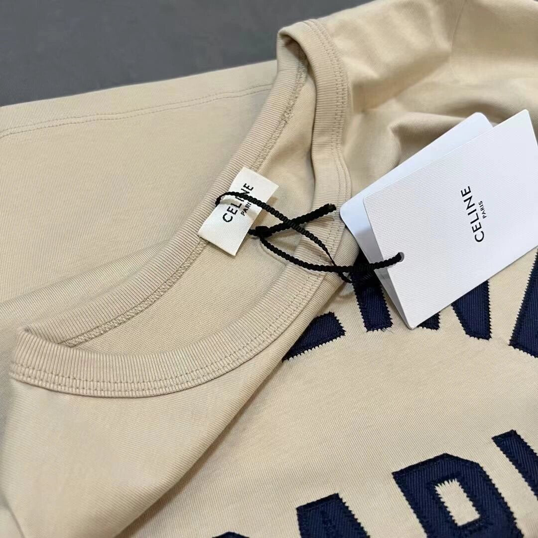 Camiseta de manga corta con apliques y bordados en índigo