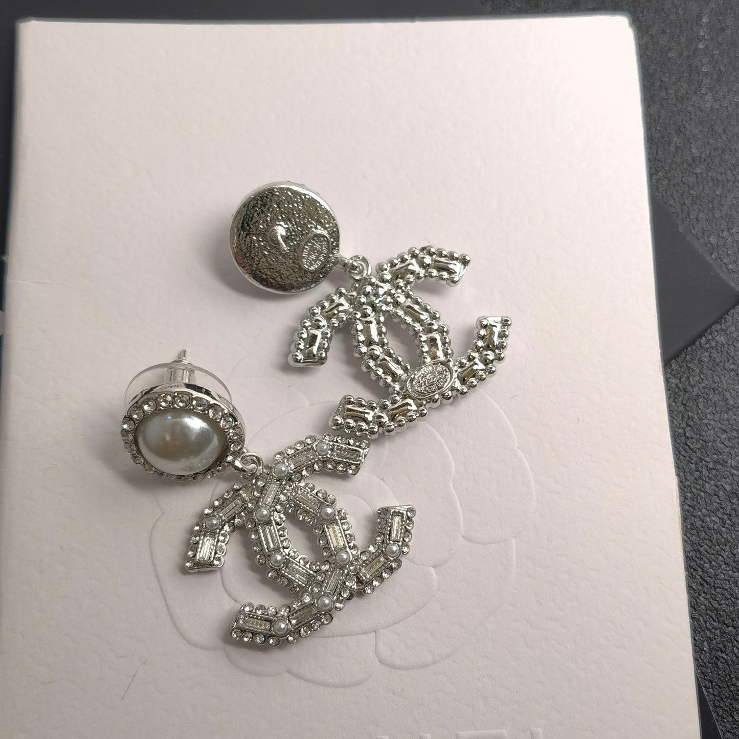 Pendientes colgantes de perlas y diamantes vintage