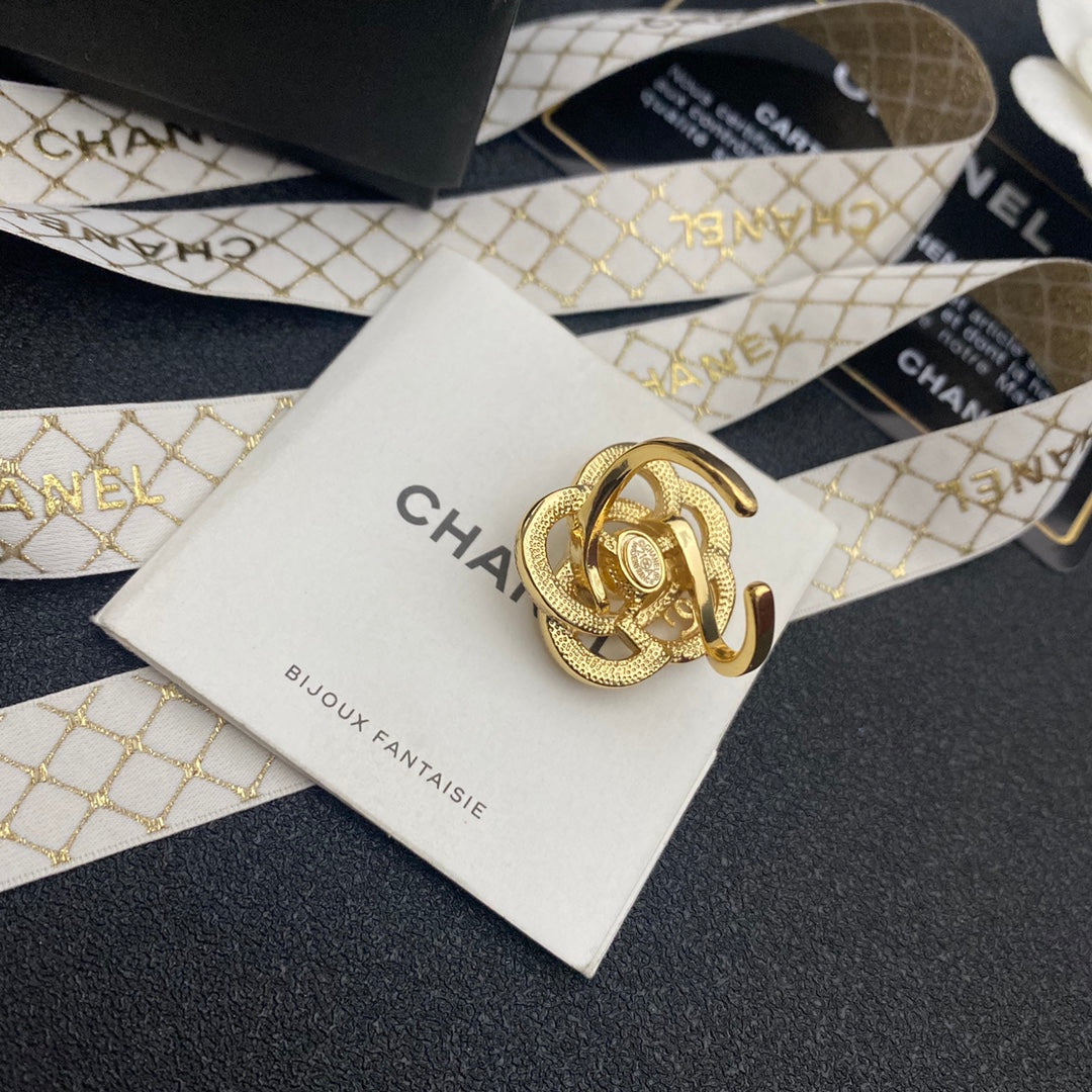 Anillo de la Serie Camelia