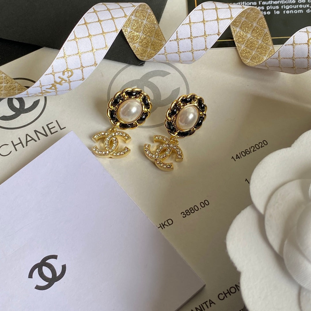 Pendientes Colgantes con Letras de Perlas y Circonitas Vintage