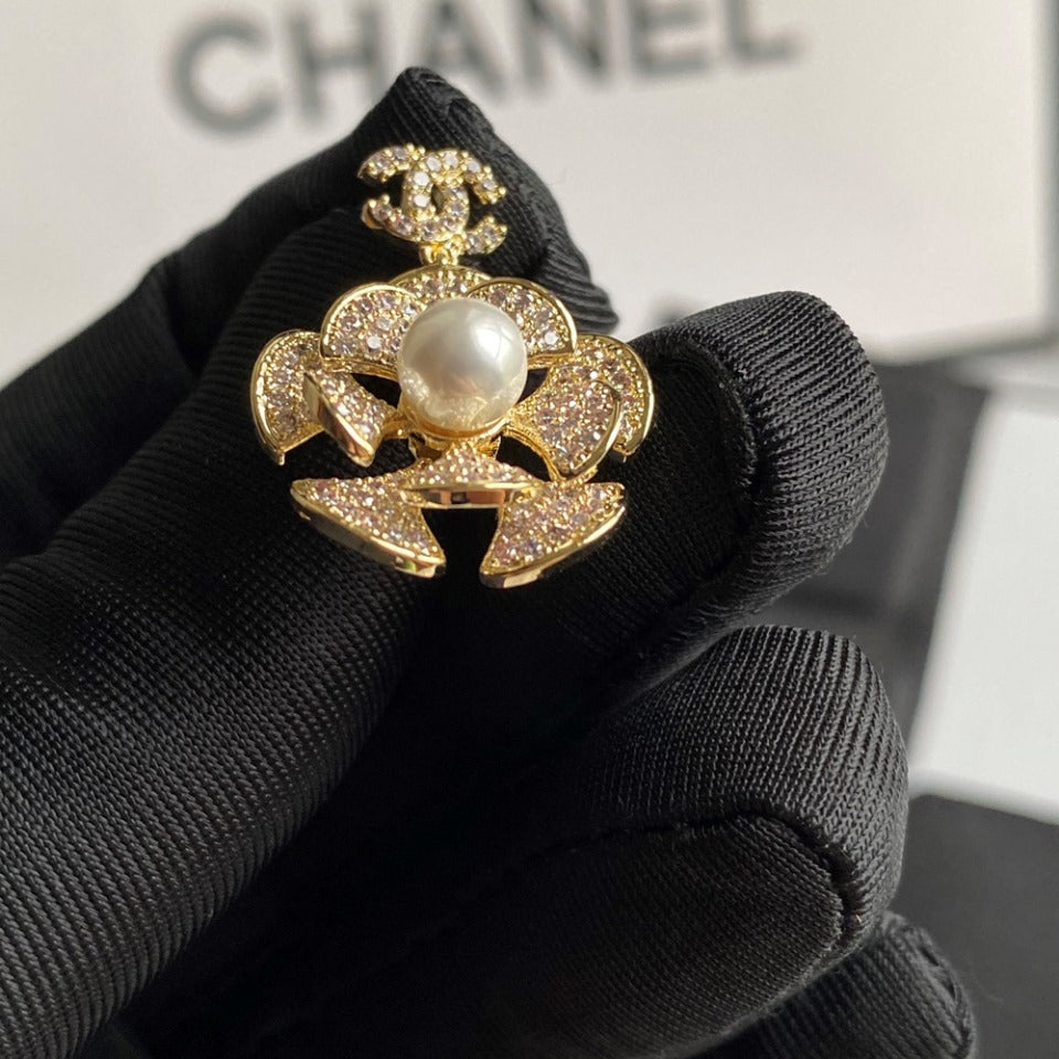 Pendientes de Flor de Circonita Románticos Champán