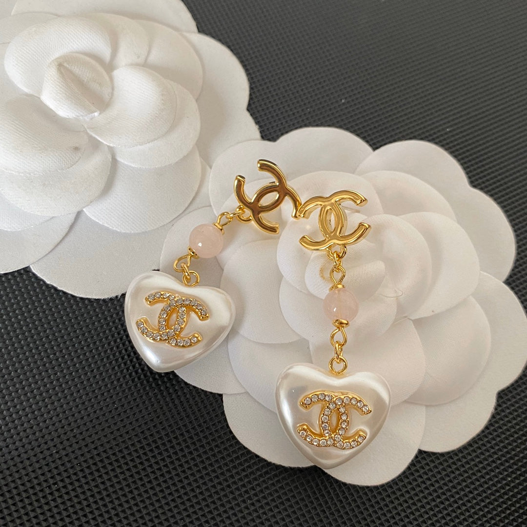 Pendientes Premium de Cristal de Corazón Perla
