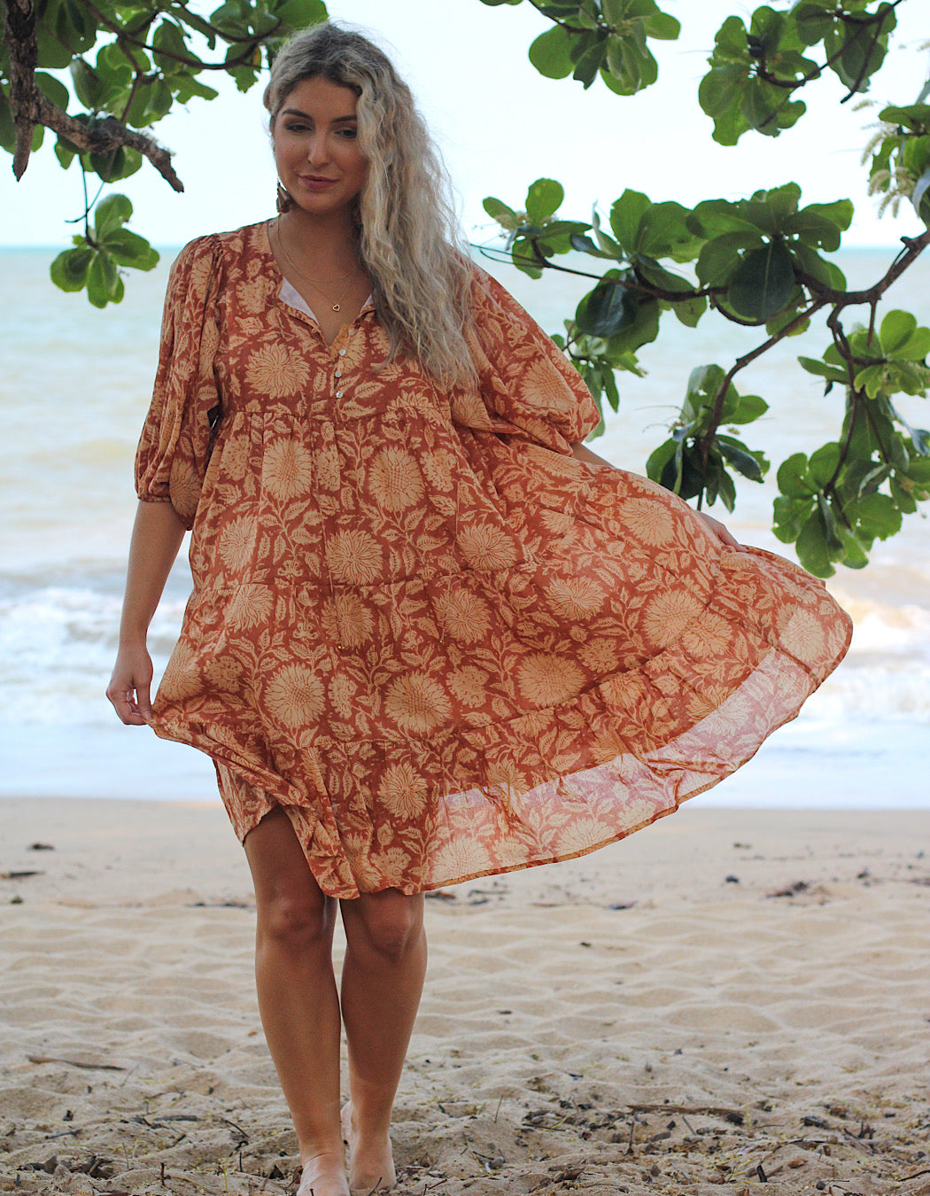 Minivestido Neera en Masala - Forrado