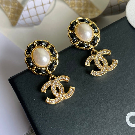Pendientes Colgantes con Letras de Perlas y Circonitas Vintage