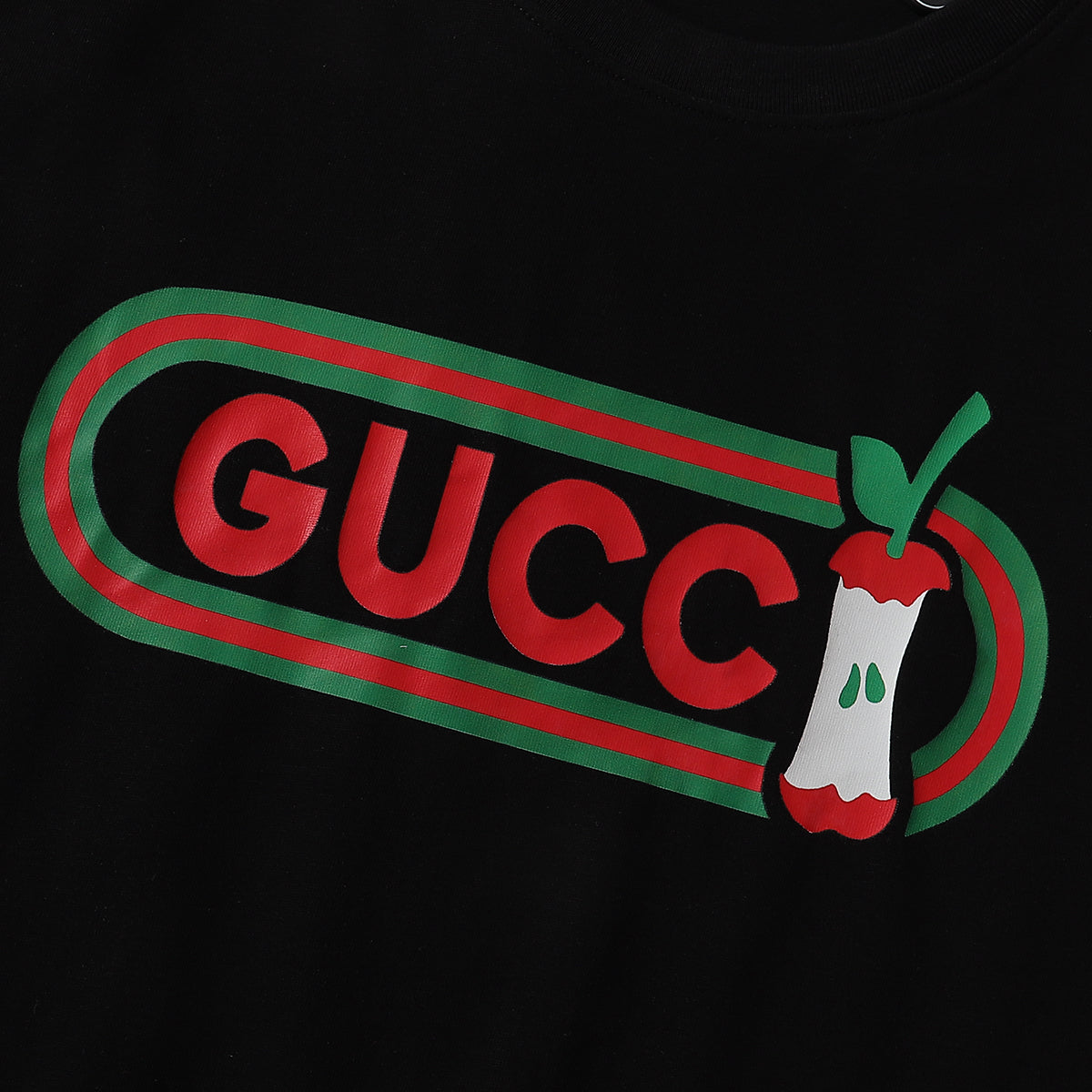 Camiseta con estampado creativo de manzana