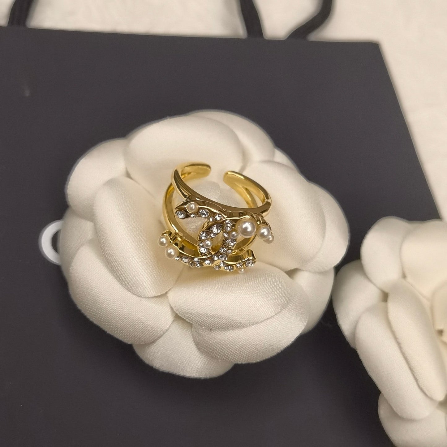 Anillo abierto de perla de moda