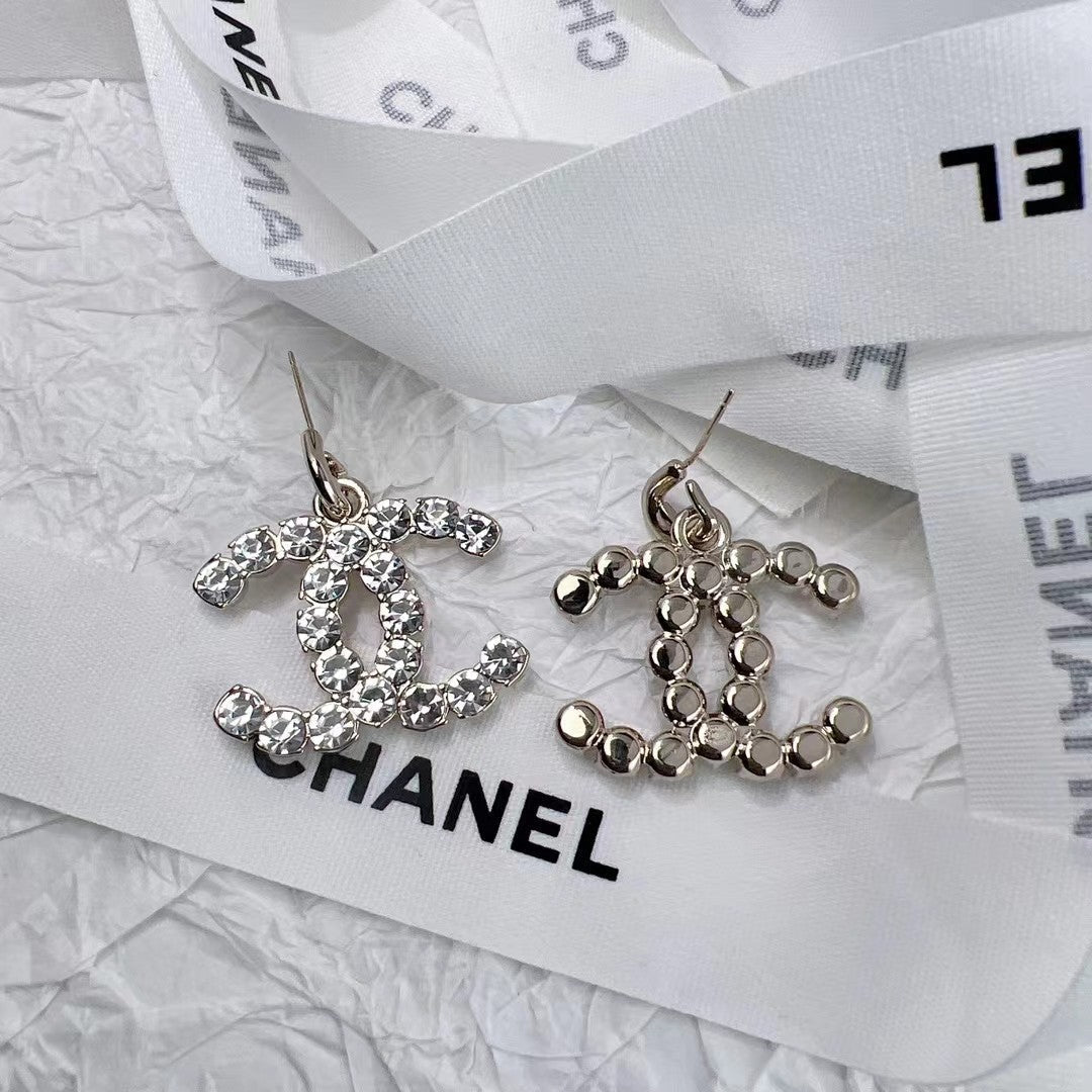 Pendientes de doble capa de perlas y cristales a la moda