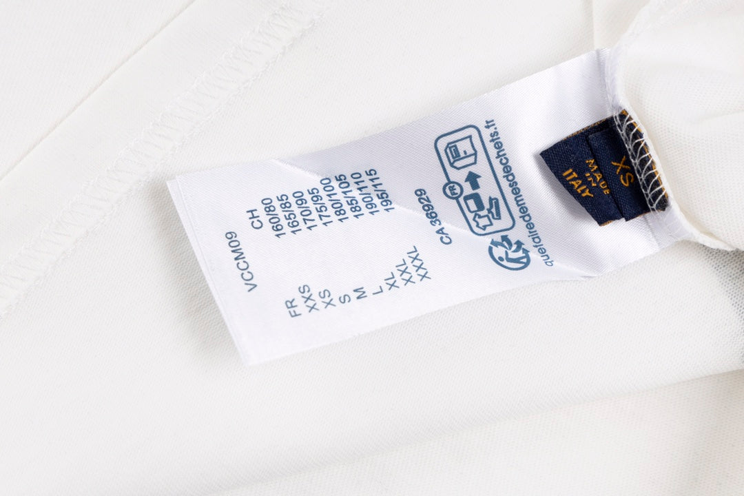 Camiseta con estampado de letras 2025FW