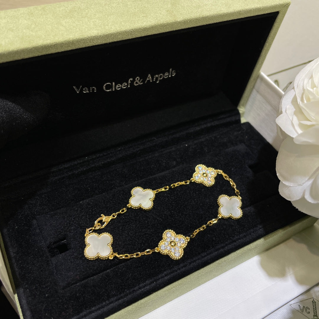 Pulsera de trébol de concha de lujo