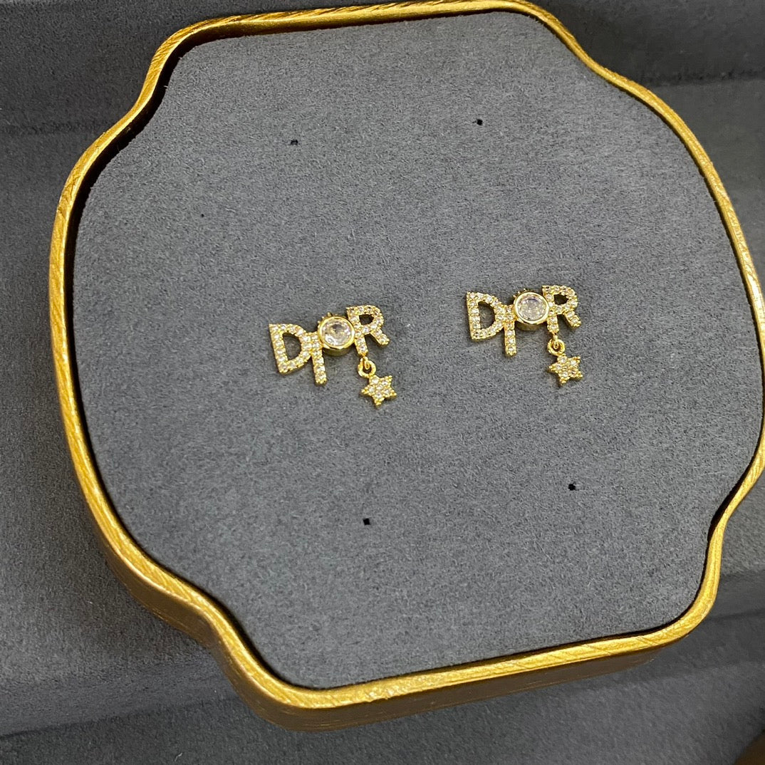 Pendientes de cristal con letras de moda