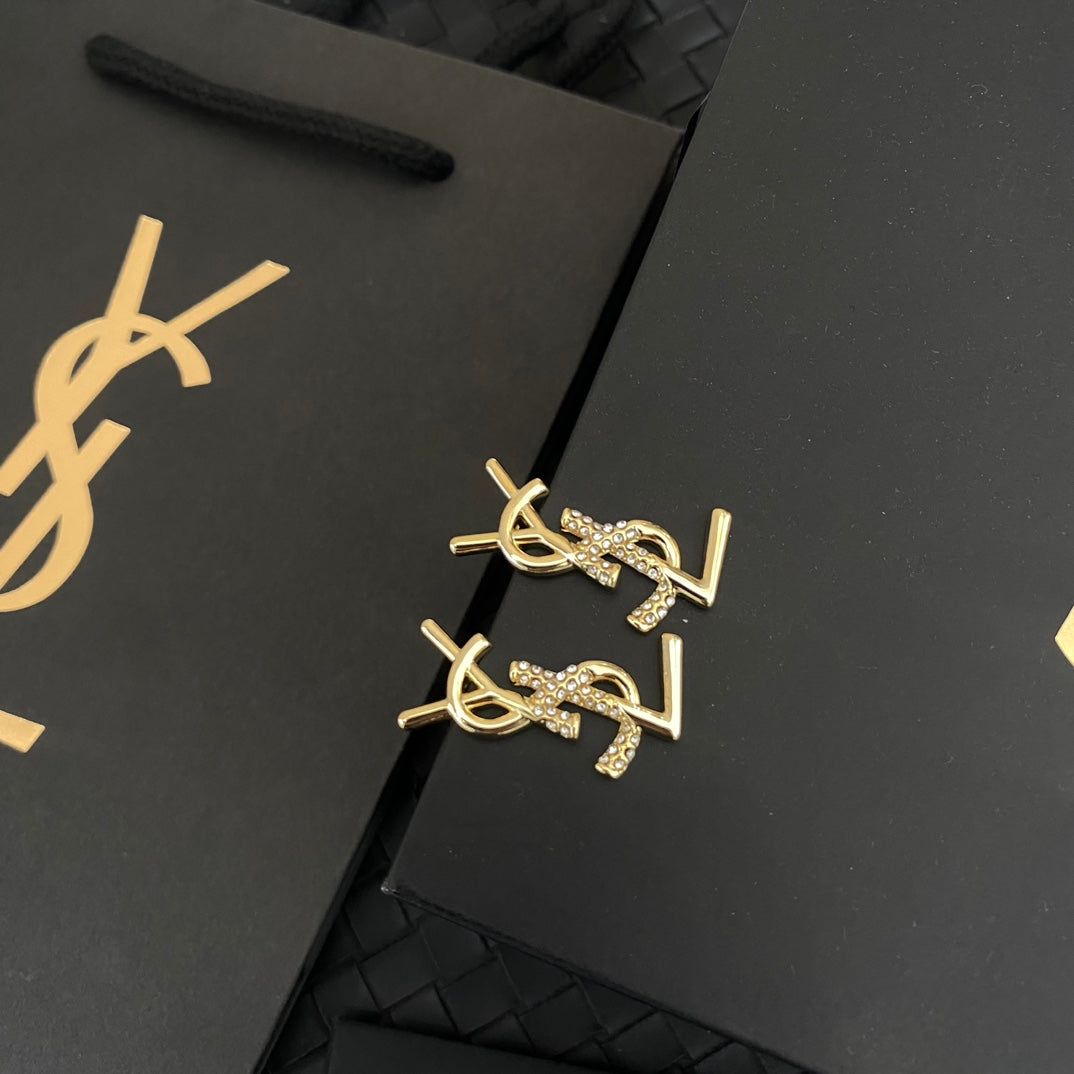 Pendientes de metal con logo de diamante