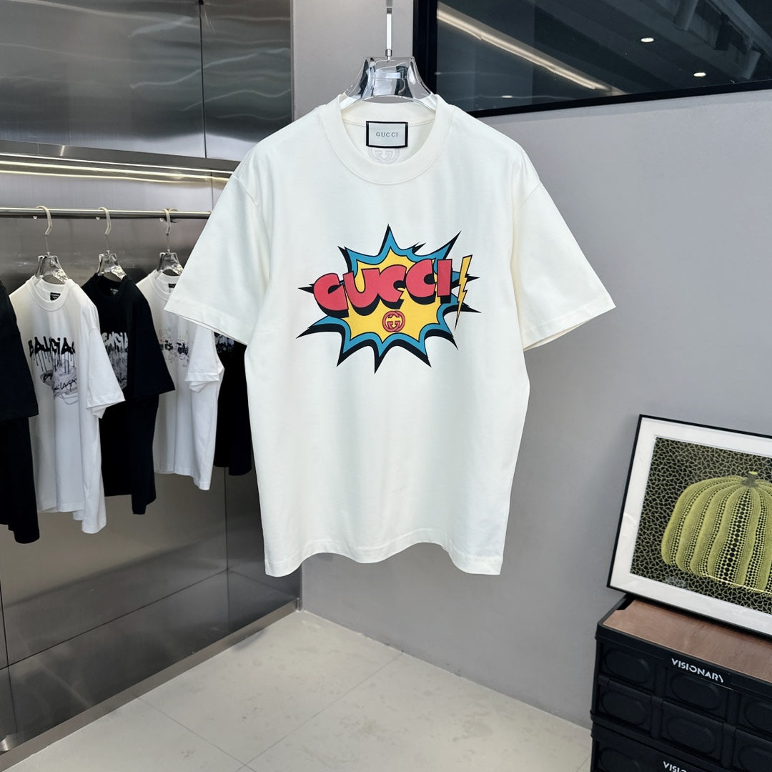 Camiseta con estampado de elementos de caramelo explosivo