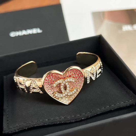 Bracelet jonc cœur avec strass