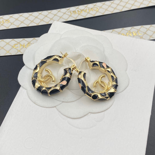 Pendientes de aro negros vintage