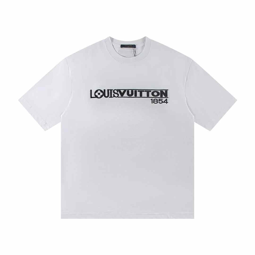 Nueva camiseta de moda bordada
