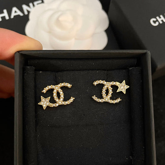 Boucles d'oreilles clous étoile zircon scintillant