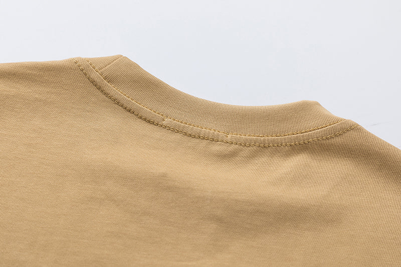 Camiseta bordada de moda