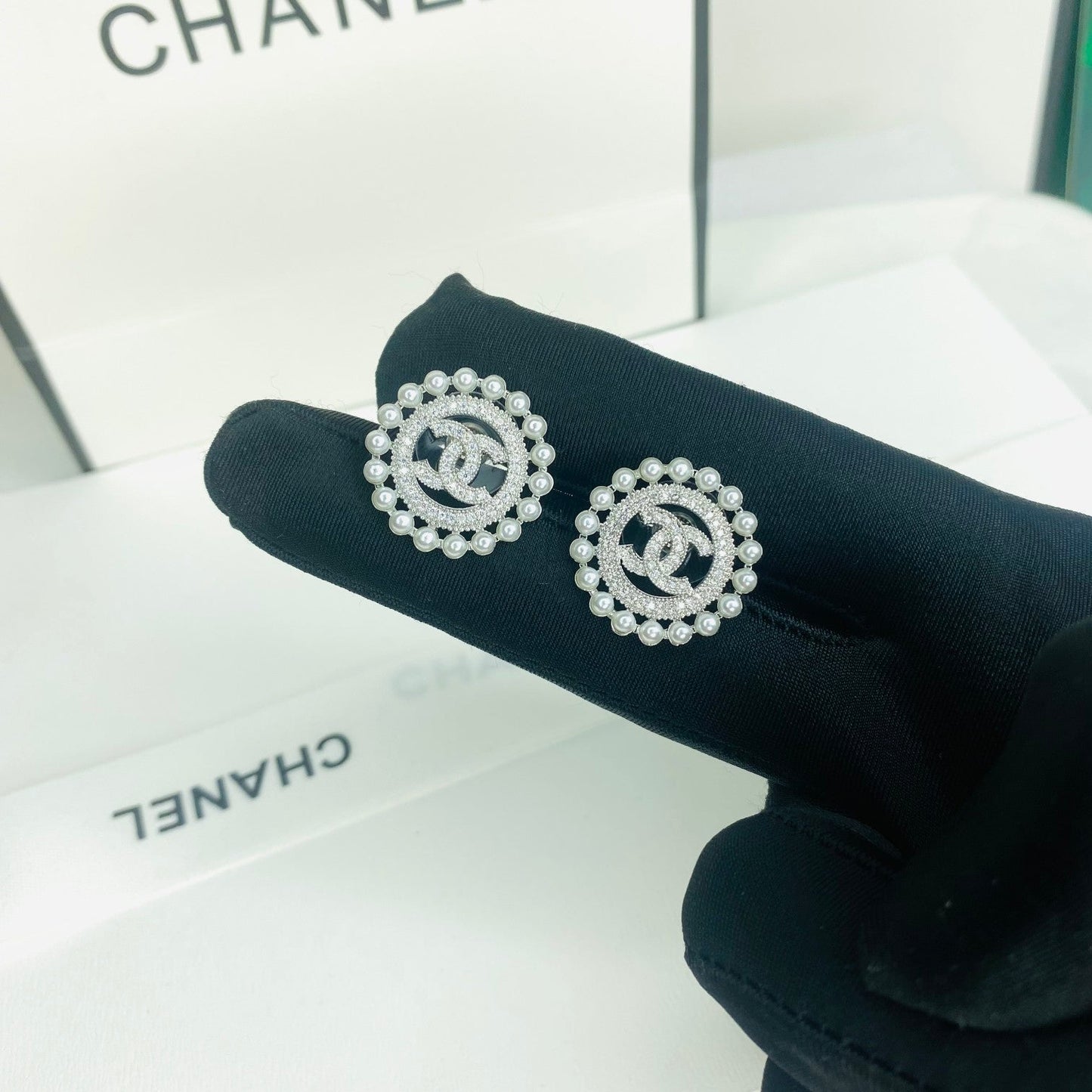 Pendientes de perlas y circonitas
