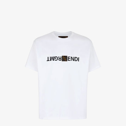 Camiseta estampada con letras negras