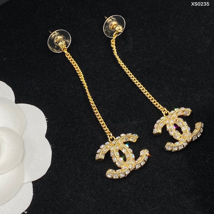 Pendientes largos de gota con cristales y diamantes