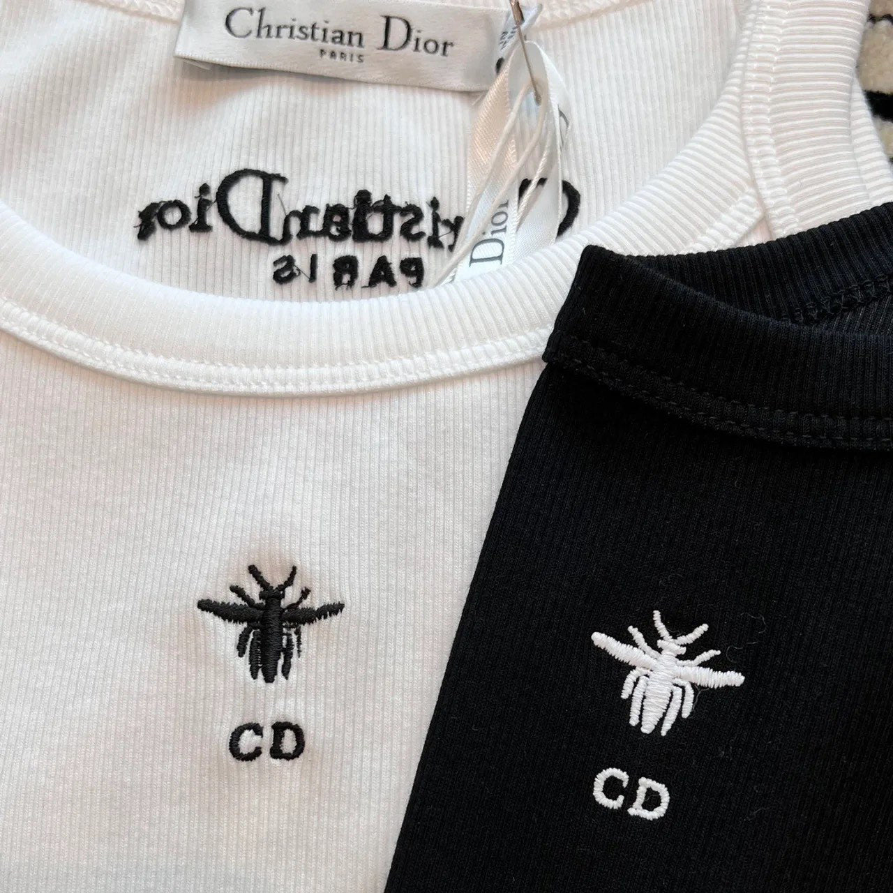Camiseta sin mangas de algodón acanalado Bee