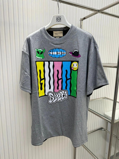 Collection capsule de tee-shirts réversibles à manches courtes