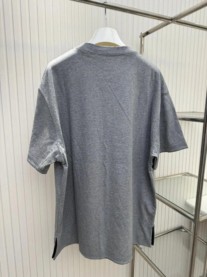 Collection capsule de tee-shirts réversibles à manches courtes