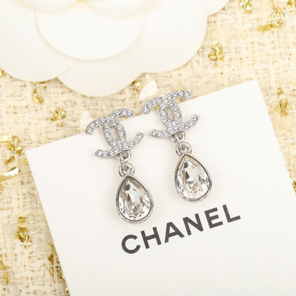 Boucles d'oreilles pendantes diamant étincelant