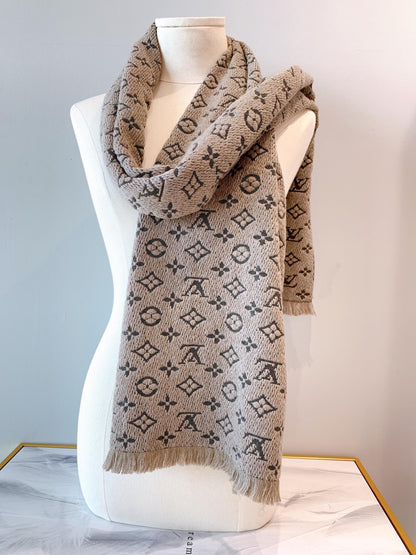 Bufanda de lana unisex estampada en relieve