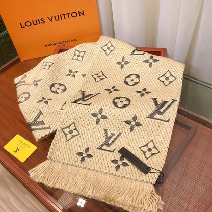Pañuelo con patrón de monograma, borlas y jacquard