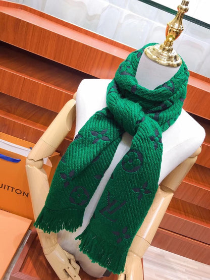 Pañuelo con patrón de monograma, borlas y jacquard
