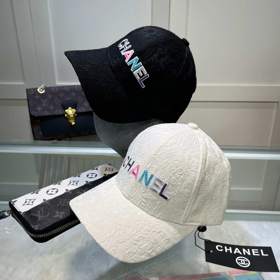 Gorra de béisbol bordada colorida con patrón 3D