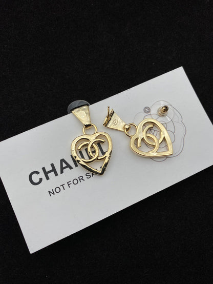 Boucles d'oreilles cœur creux de tempérament
