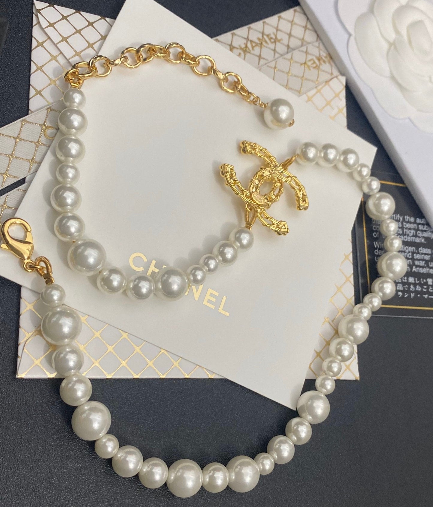 Collar de Clavícula con Perlas Irregulares