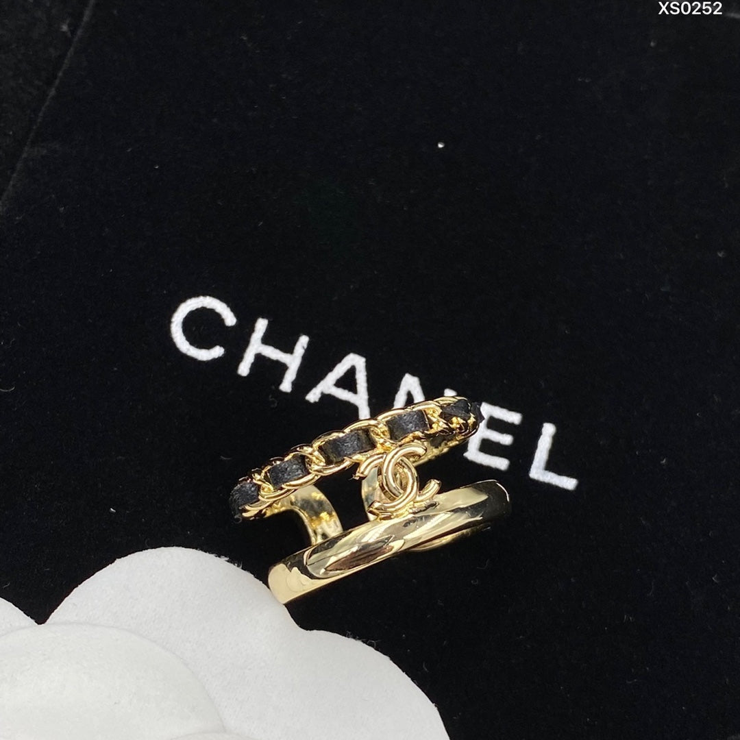 Anillo abierto de cuero con tira de temperamento