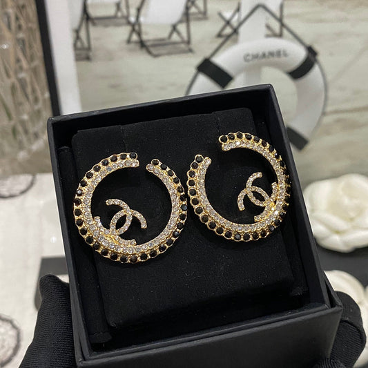 Boucles d'oreilles créoles en zircon brillance tempérament