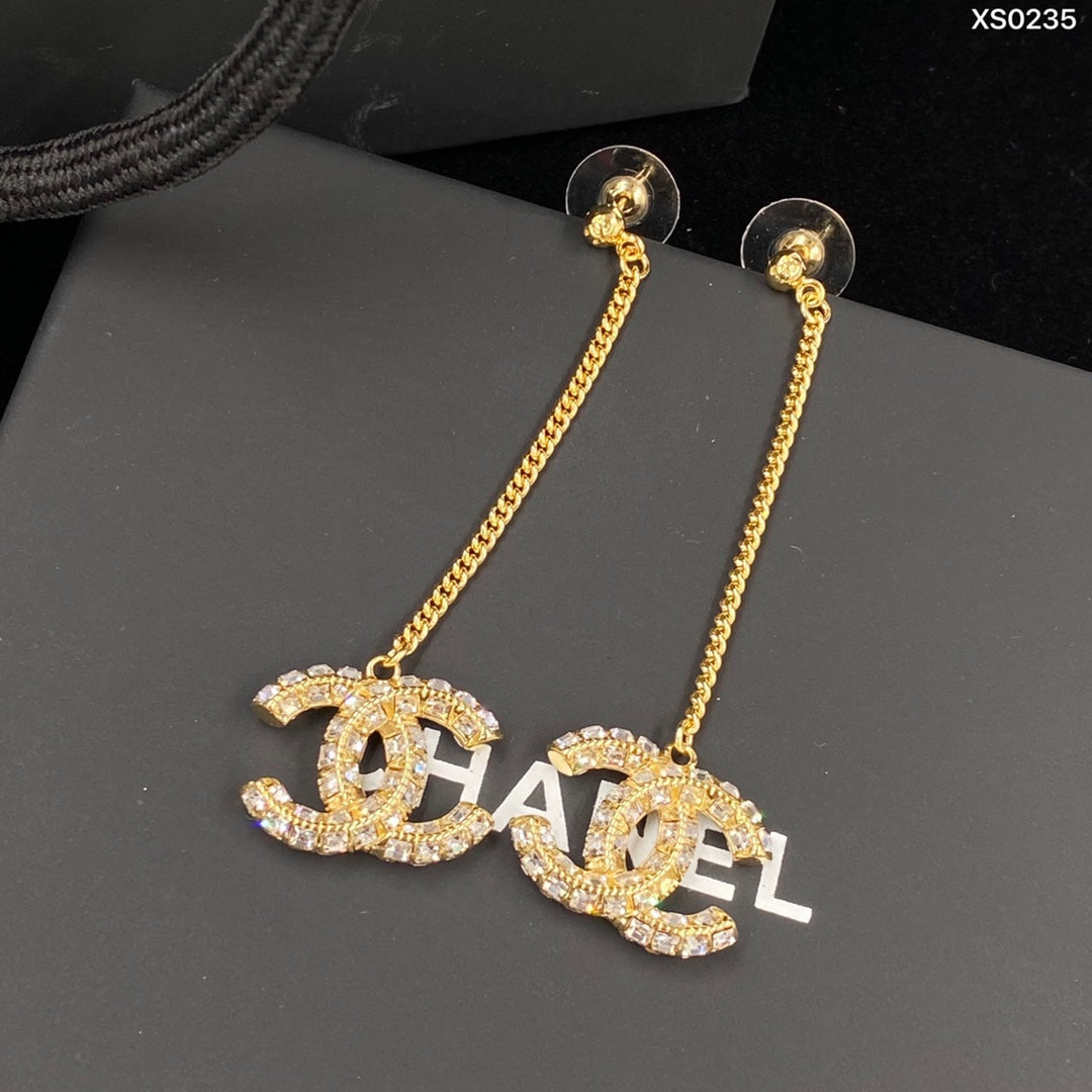 Pendientes largos de gota con cristales y diamantes