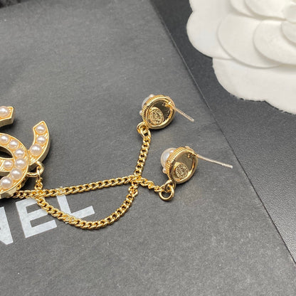 Boucles d'oreilles pendantes alphabet perle