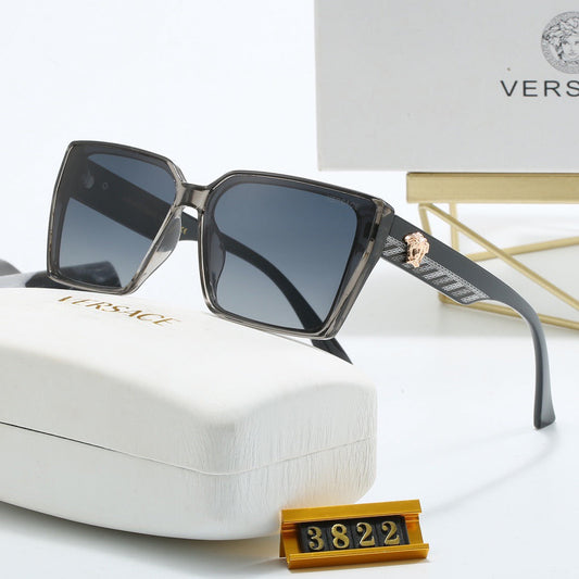 Lunettes de soleil Médusa carrées vintage