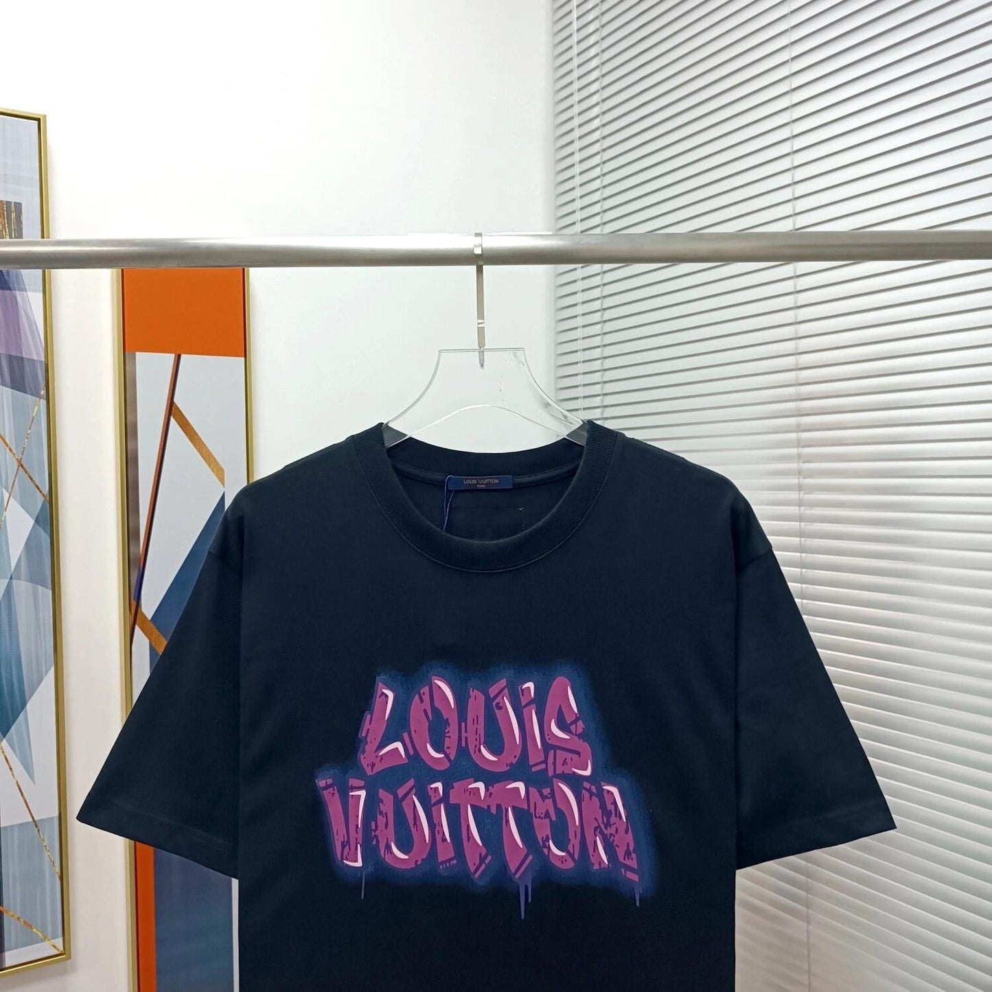 manga corta con estampado de graffiti