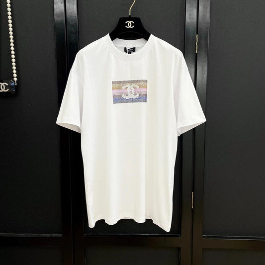 T-shirt court à strass arc-en-ciel