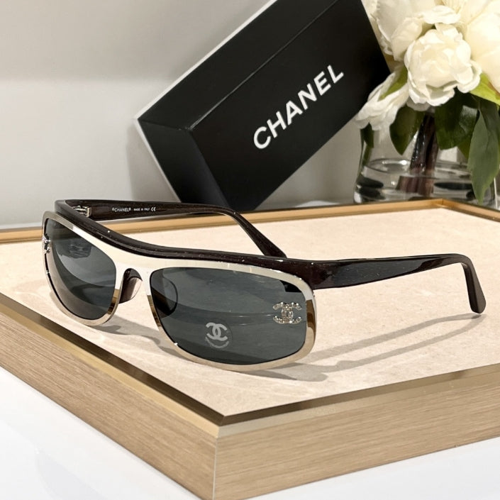 Gafas de sol de mujer tipo pantalla