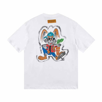Camiseta con estampado artístico