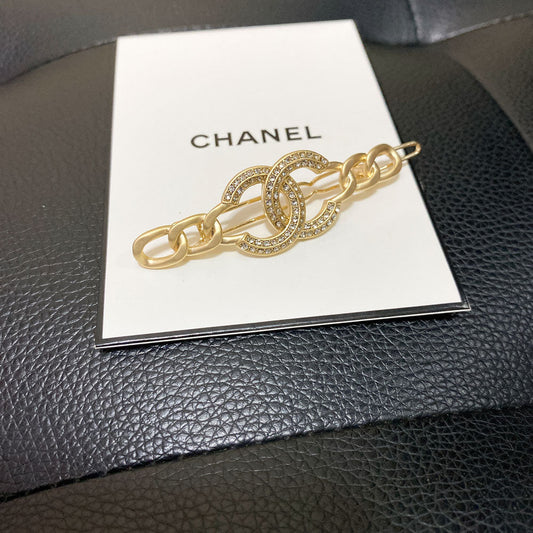 Pince à cheveux Double C en diamant