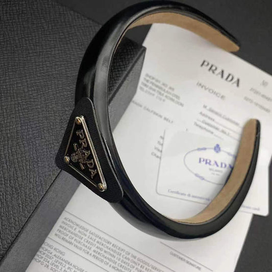 Diadema clásica de cuero
