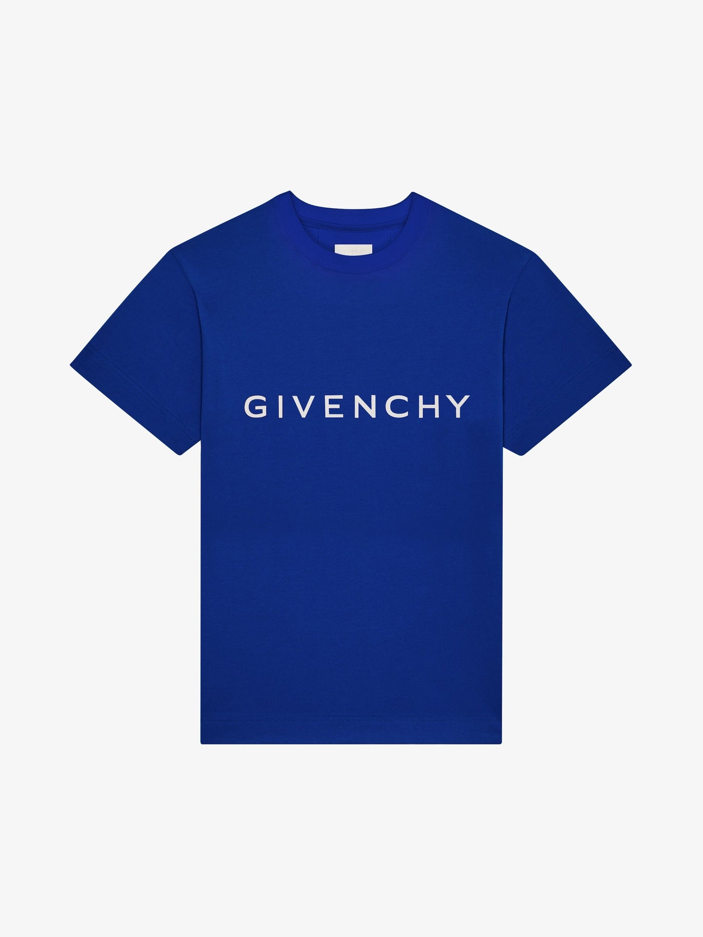 Camiseta arquetípica (preferiblemente de verano)