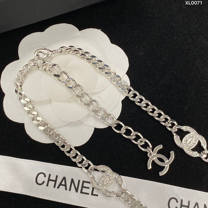 Collar de circonita de doble C