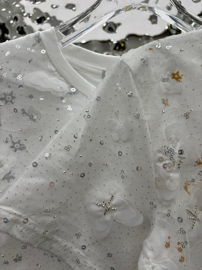 Nueva camiseta bordada de malla con mariposas
