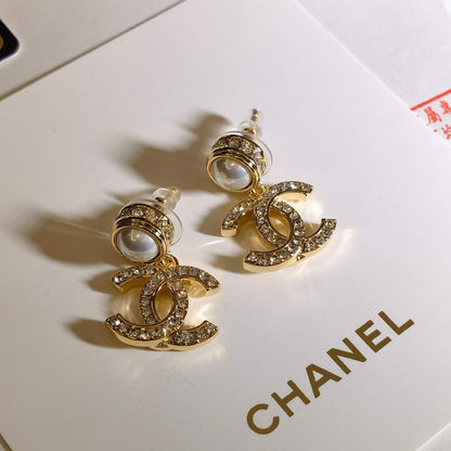 Pendientes Clásicos de Perlas y Diamantes Glitter